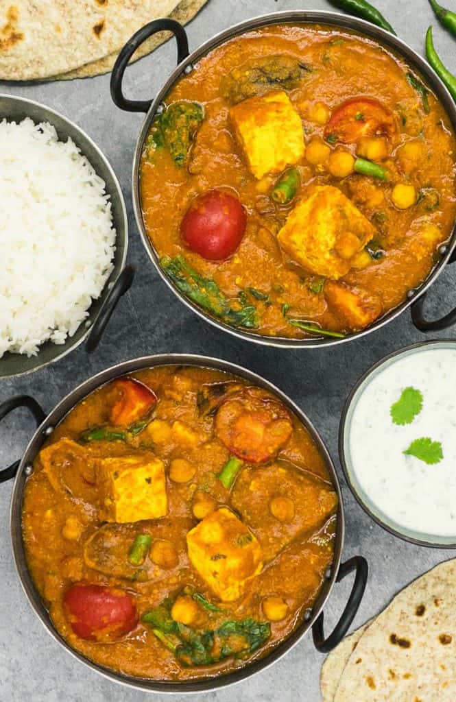 Two bowls of delicious paneer jalfrezi