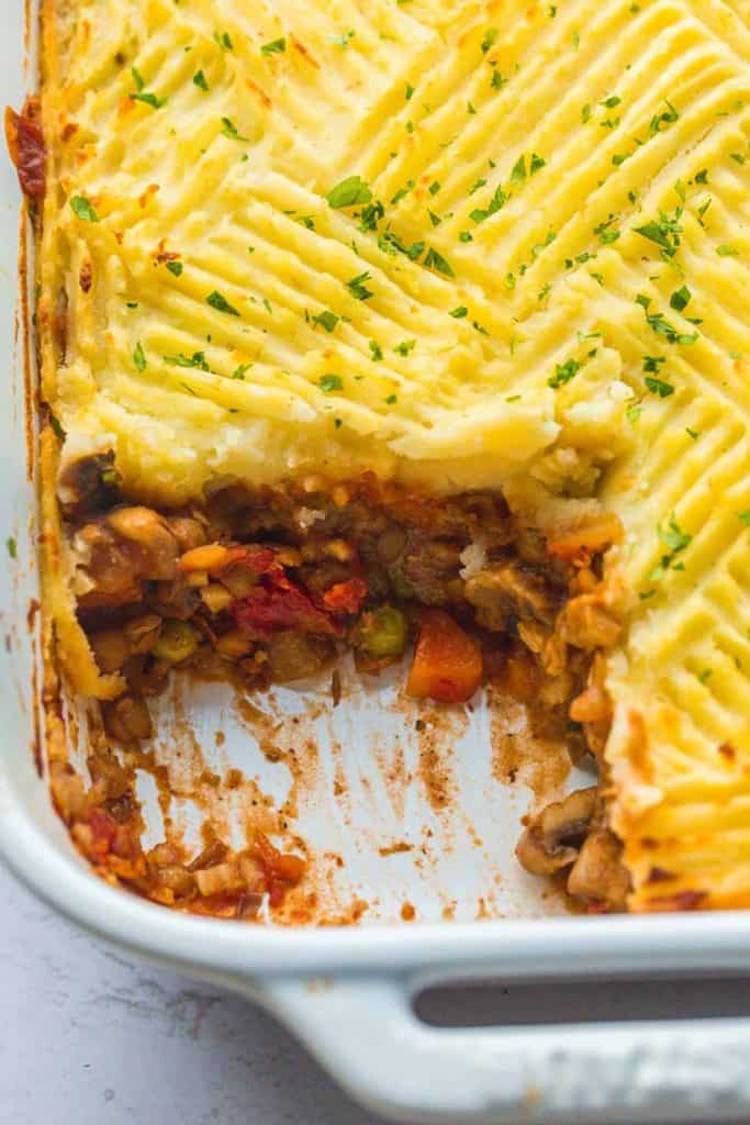 Vegan shepherds pie packed with fresh vegetables with a delicious mashed potato topping.