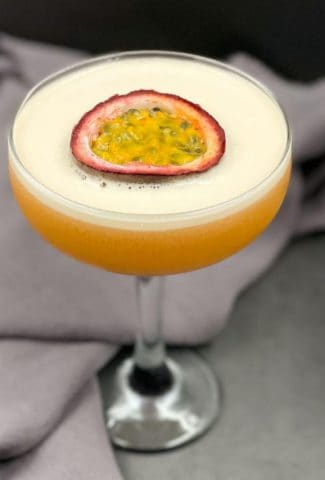 cropped-Passion-fruit-martini-12.jpg