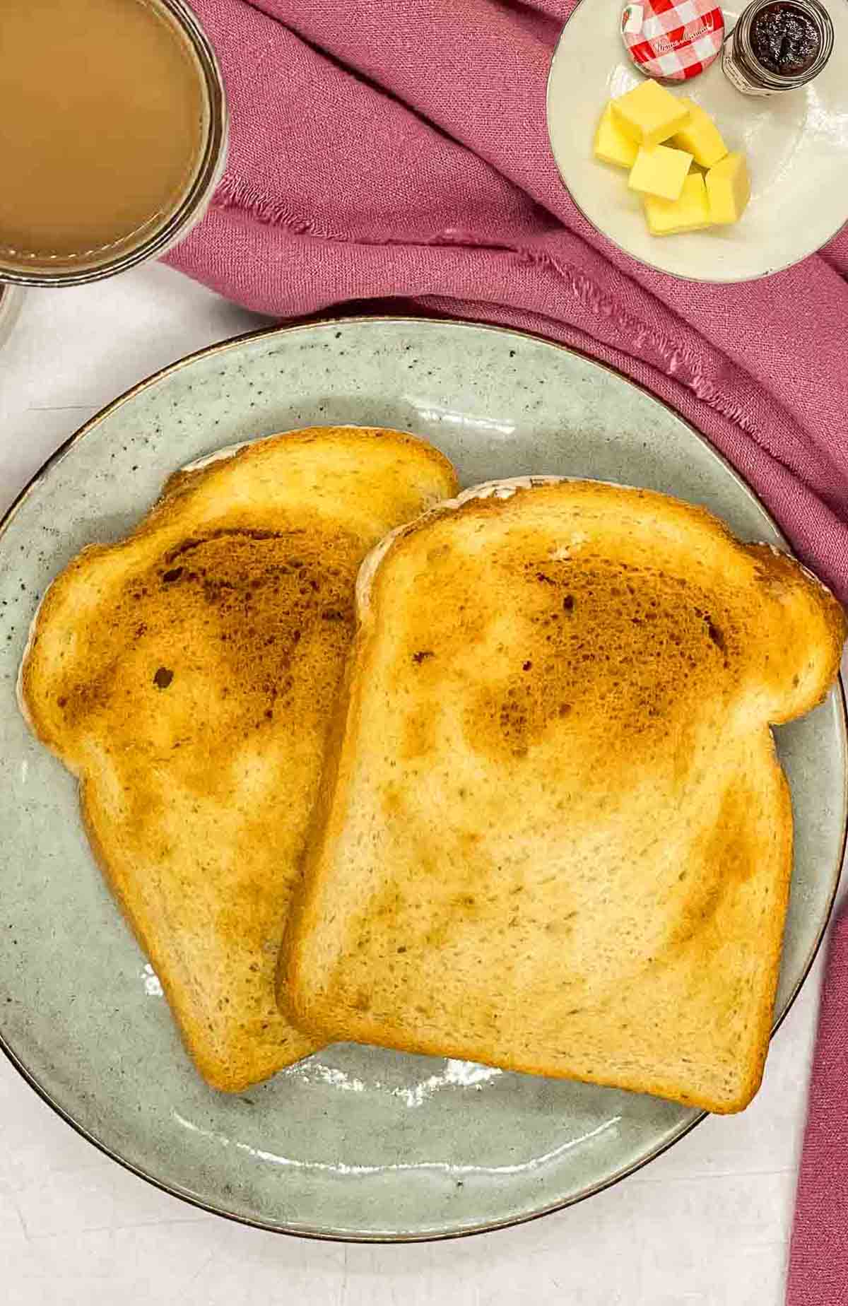 Air fryer toast on a plate.