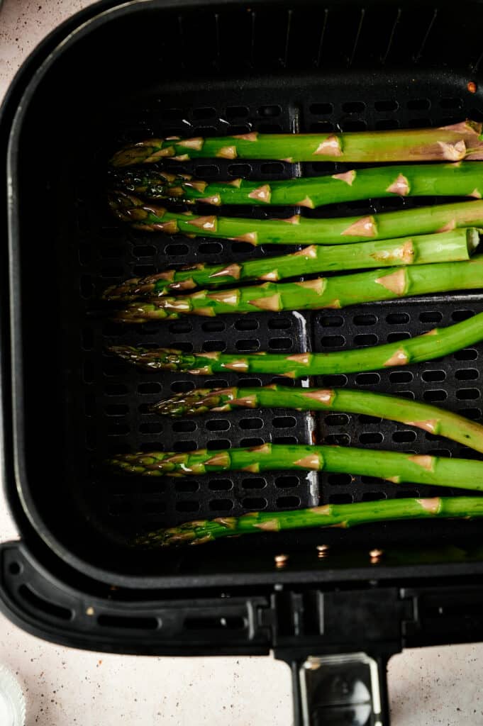 Delicious asparagus prepared effortlessly in an air fryer.
