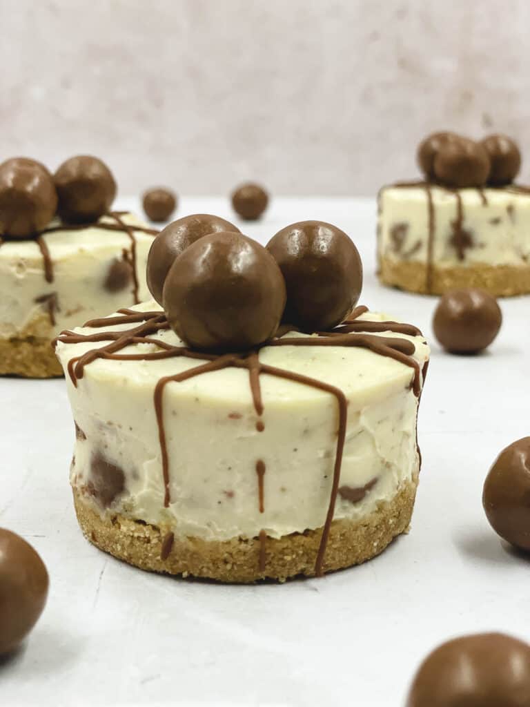 Cheesecakes with Maltesers.
