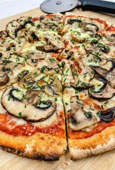 Delicious mushroom pizza fresh out of the oven and ready to eat.