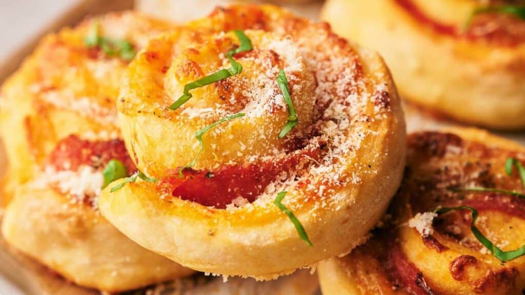 Homemade pizza rolls image for MSN.