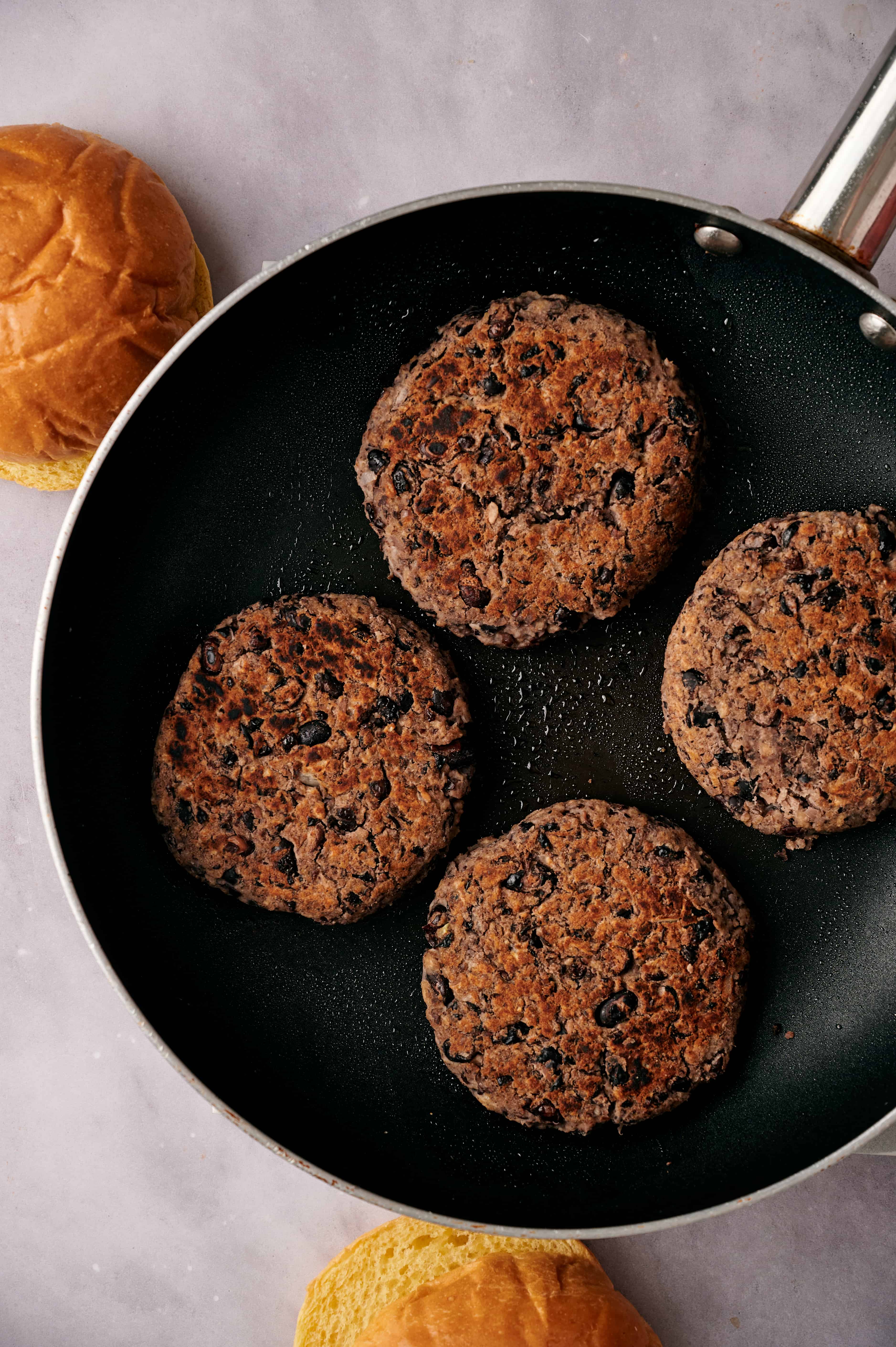 Easy Black Bean Burger Recipe (Ready in 25 Mins!)