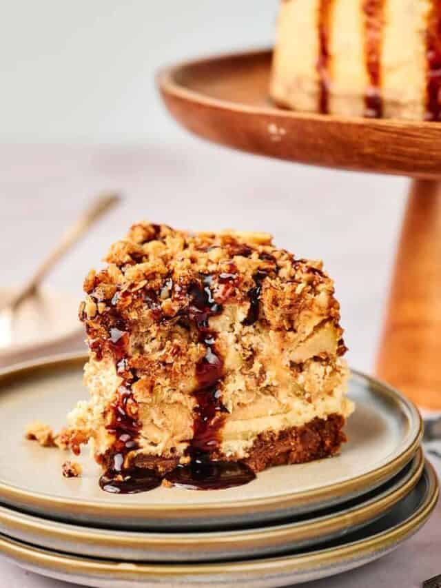 Apple Pie Stuffed Cheesecake Recipe: Elevate Your Dessert Game ...
